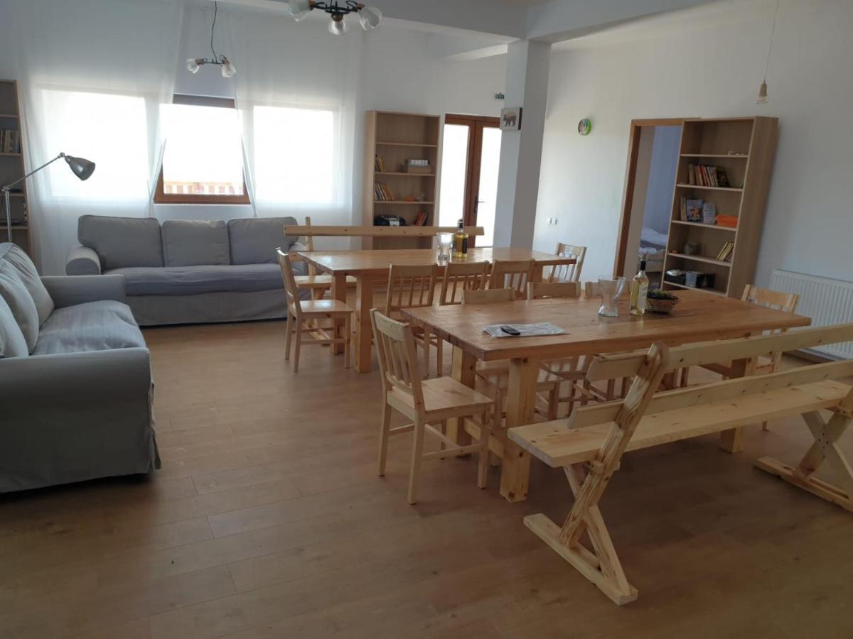 Casuta De La Munte Hotel Sfodea Bagian luar foto