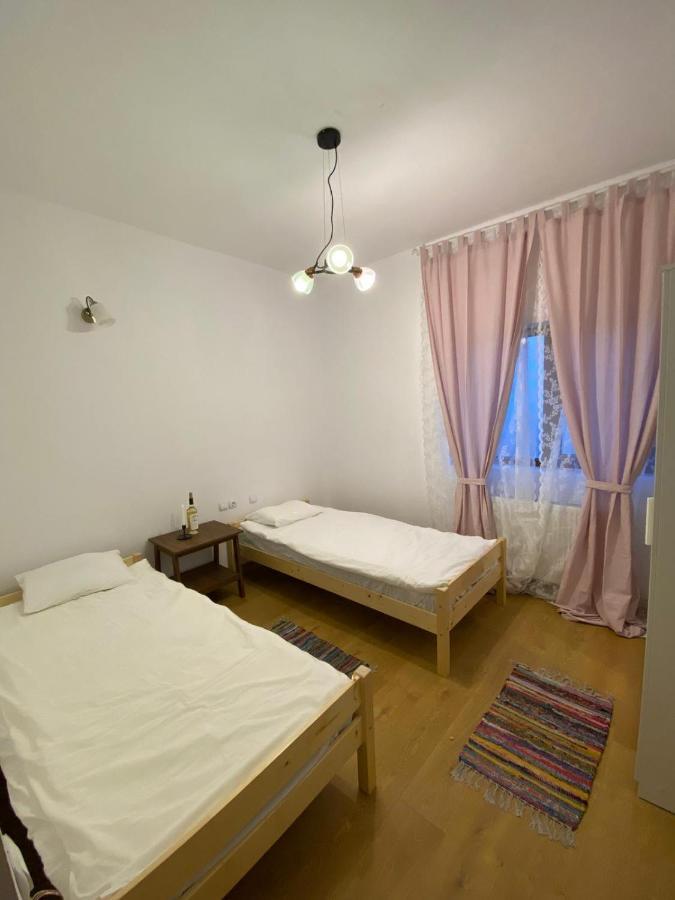 Casuta De La Munte Hotel Sfodea Bagian luar foto
